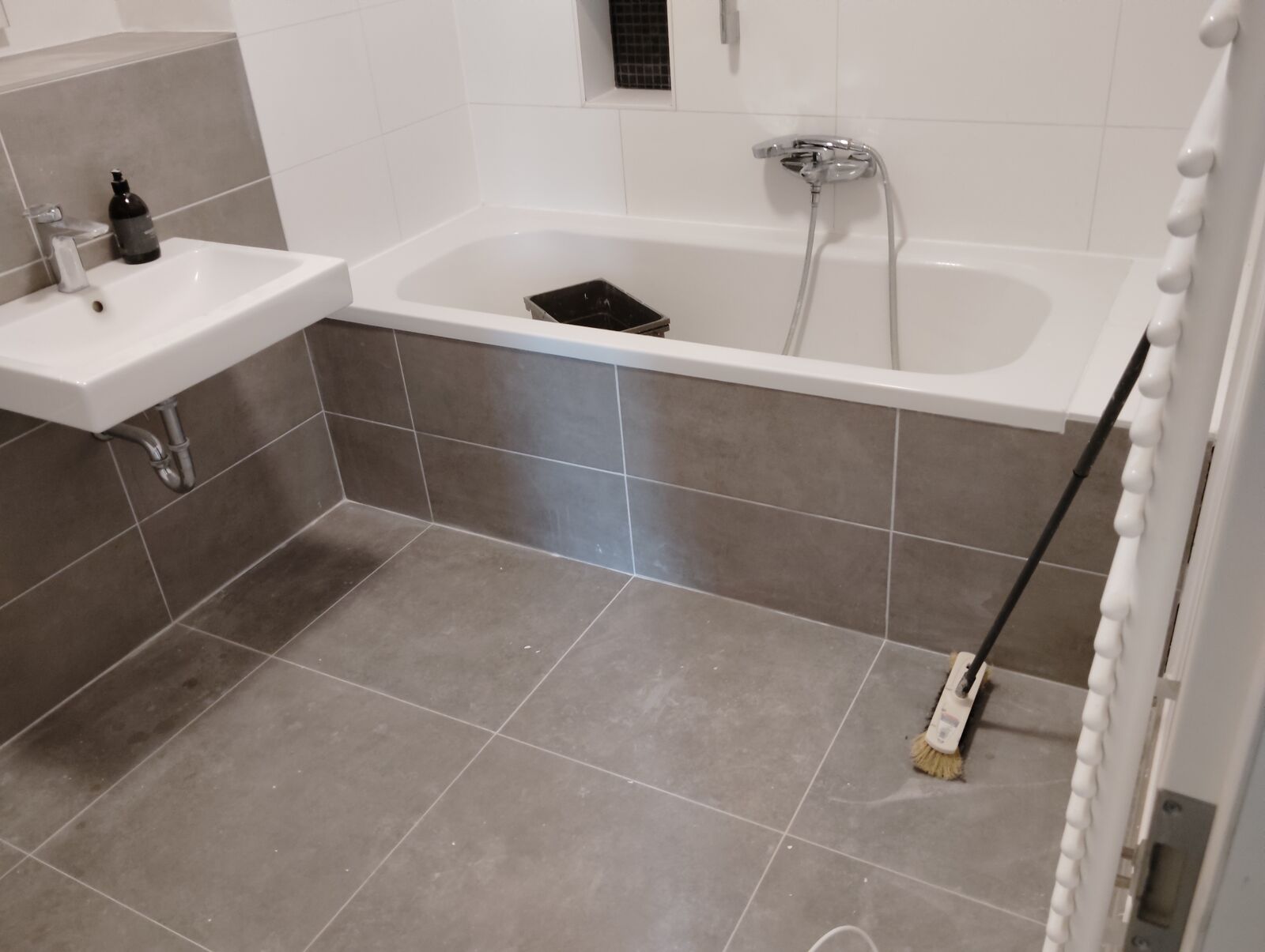 Badezimmer vor der Modernisierung